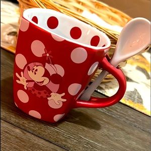 Minnie Mouse mug with mixing spoon